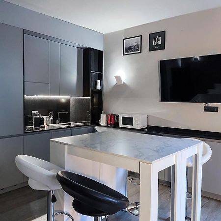 Bubi House Moscova Apartment Milan Bagian luar foto