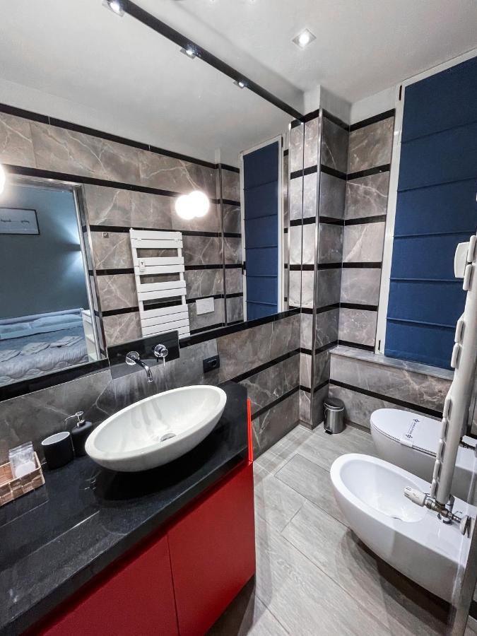 Bubi House Moscova Apartment Milan Bagian luar foto